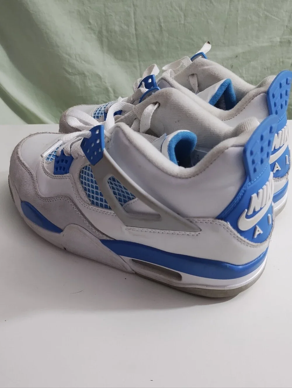 Size 9 - Air Jordan 4 Retro 2024 Military Blue